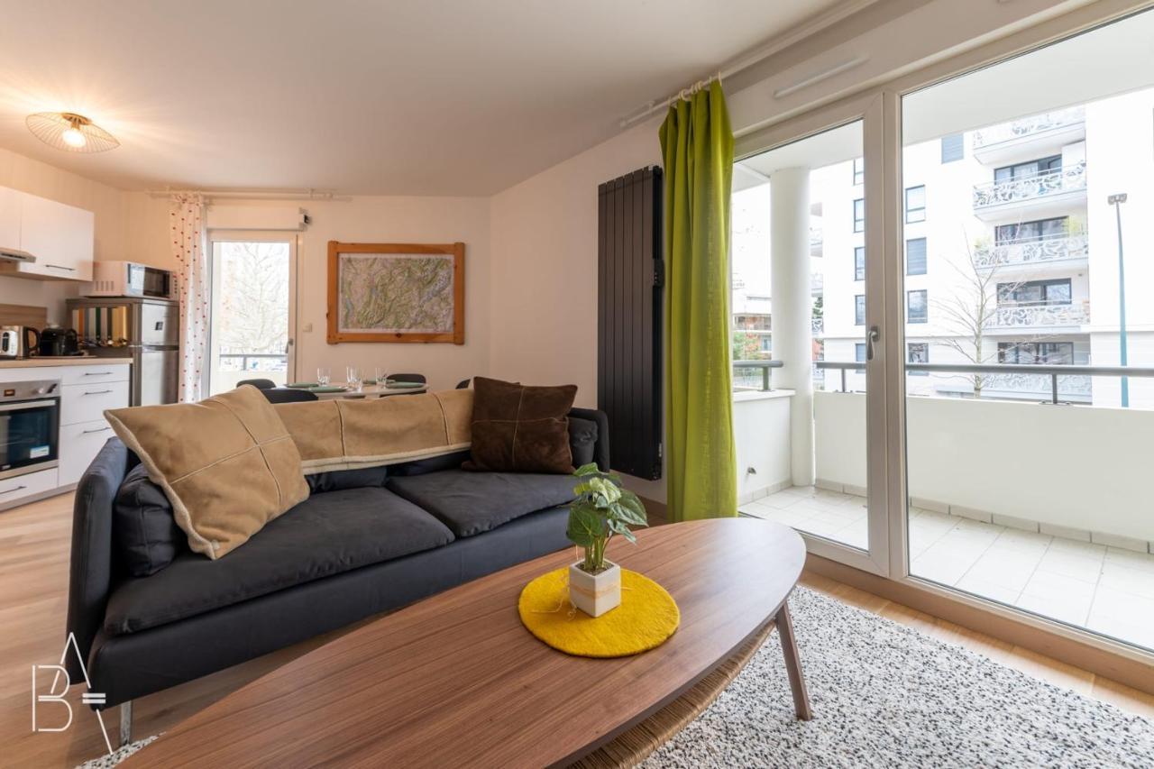 Appartamento L'esperluette - 44 Sqm With Garage & Balcony In The Center